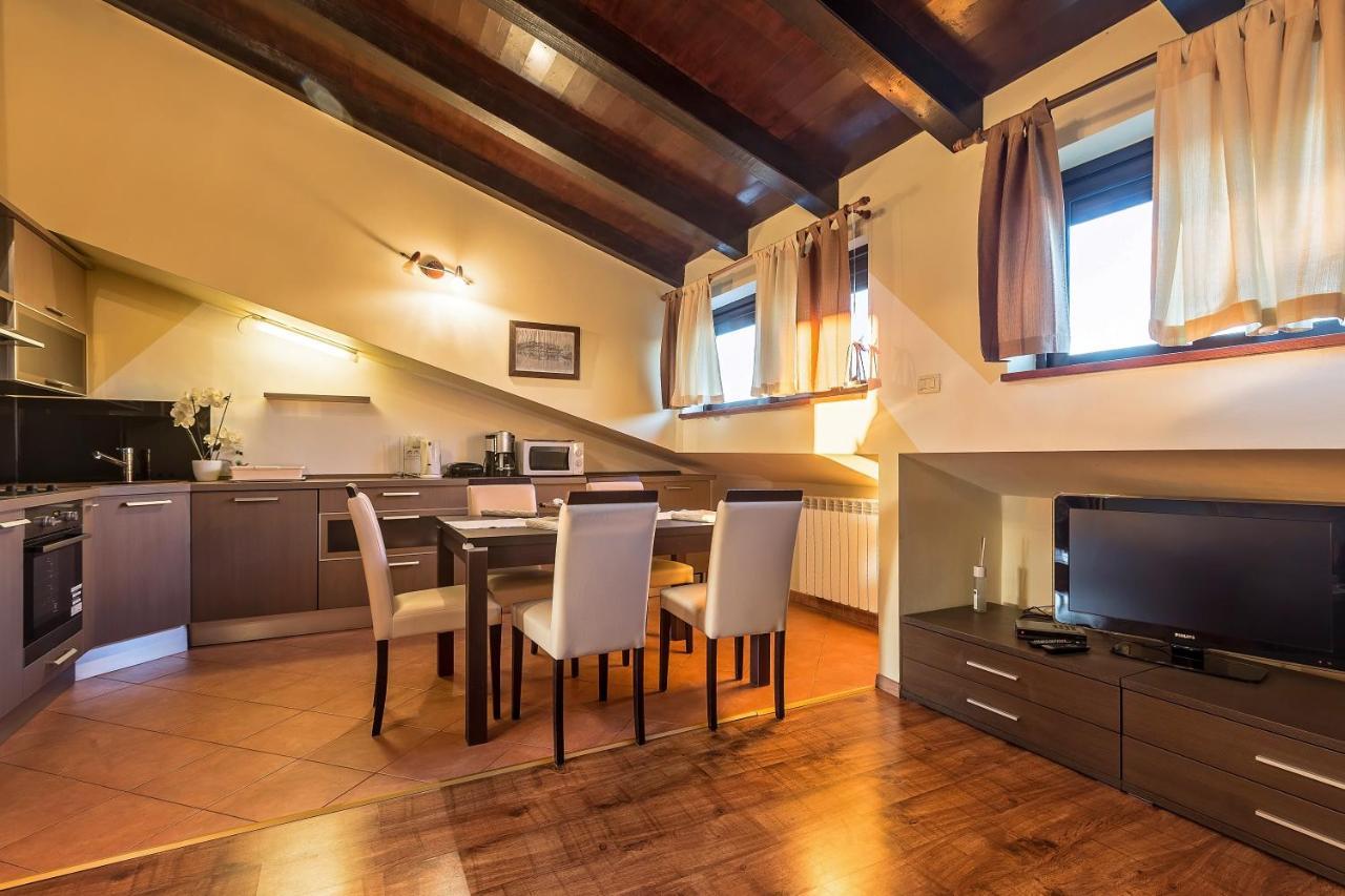Apartmani Gilda Vrsar Exteriör bild